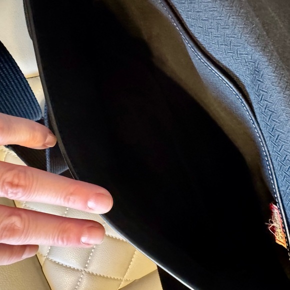 Dooney & Bourke Black Leather Trim Unisex Messenger Bag - Picture 6 of 8